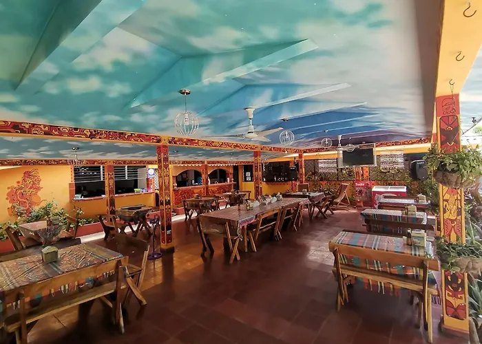 Hotel Rincon Familiar Con Piscina, Cerca De La Playa Y Restaurante